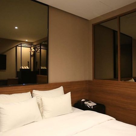 Yeoksam Hotel Star Premier Сеул Екстер'єр фото